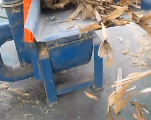 198型木材粉碎机视频